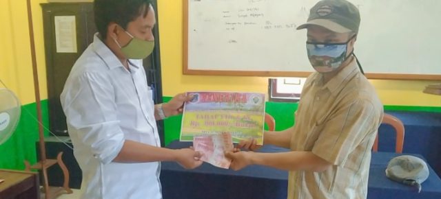 Salurkan BLT Tahap Akhir tahun 2020, Ini Pesan Kades Sungai Kepayang
