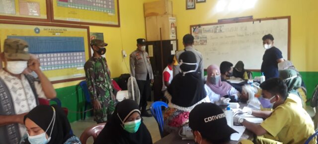 Warga Desa Sungai Kepayang Antusias Mengikuti Vaksin Covid 19